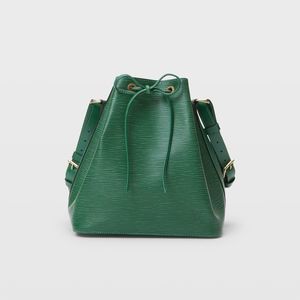 Louis Vuitton Borneo Epi Noe Large Leather Bucket Bag